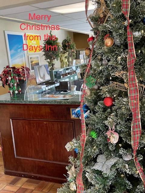 Days Inn By Wyndham Asheville West Candler Dış mekan fotoğraf